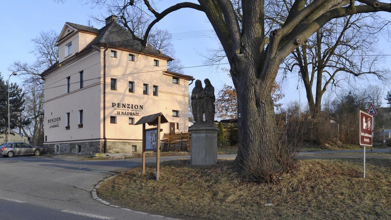 Penzion "U Nadrazi" Horšovský Týn Dış mekan fotoğraf